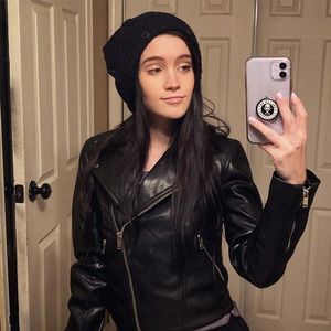 Meet your Posher, Lexi